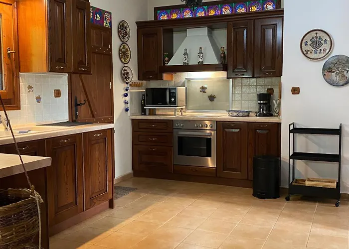 Mallis In Chorto, Pelion *